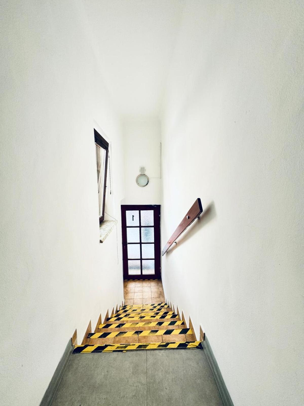Very Spacious Apartment For Up To 7P With Great Location Wien Eksteriør billede